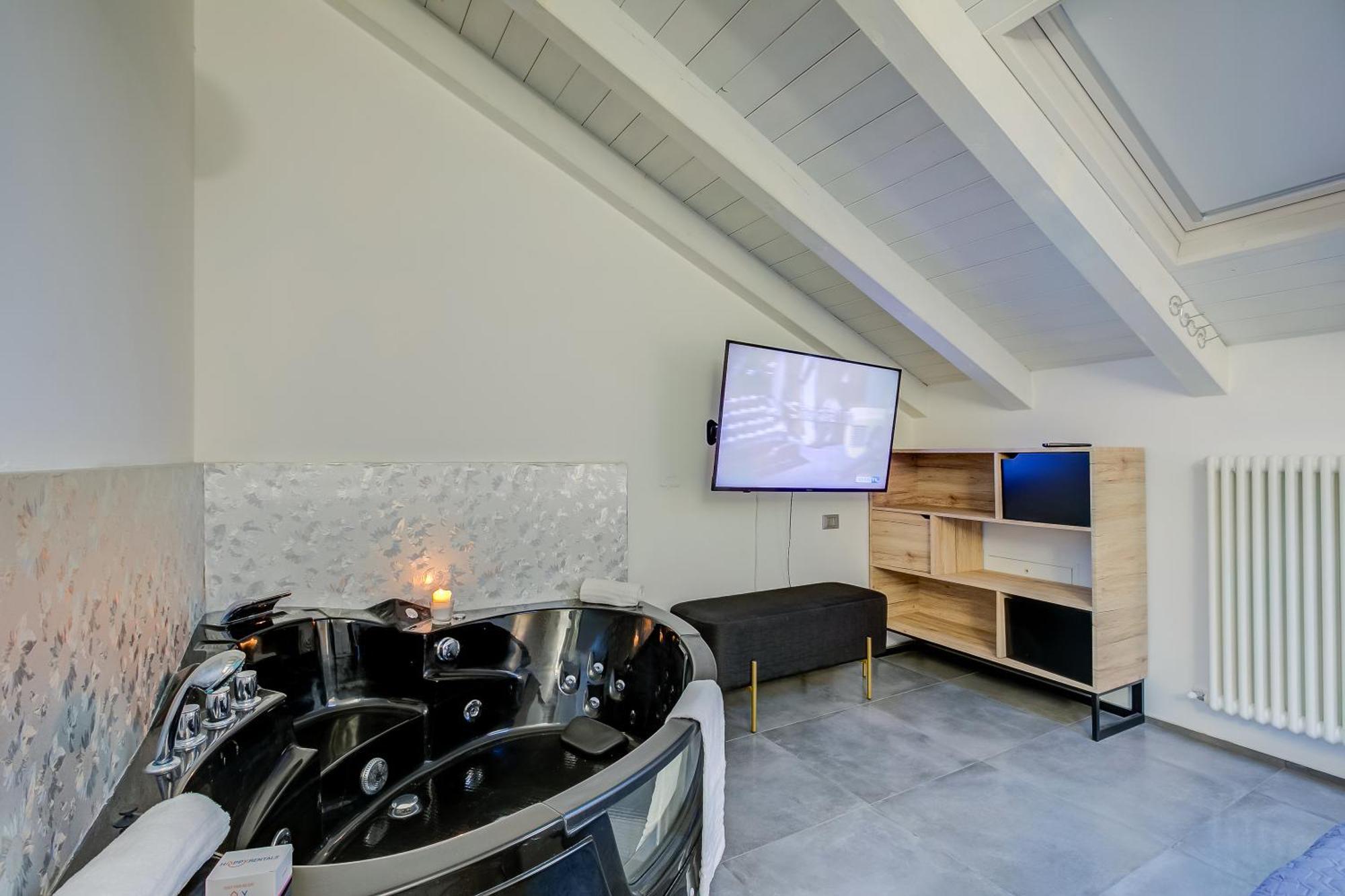 Appartamento Loft & Jacuzzi - Happy