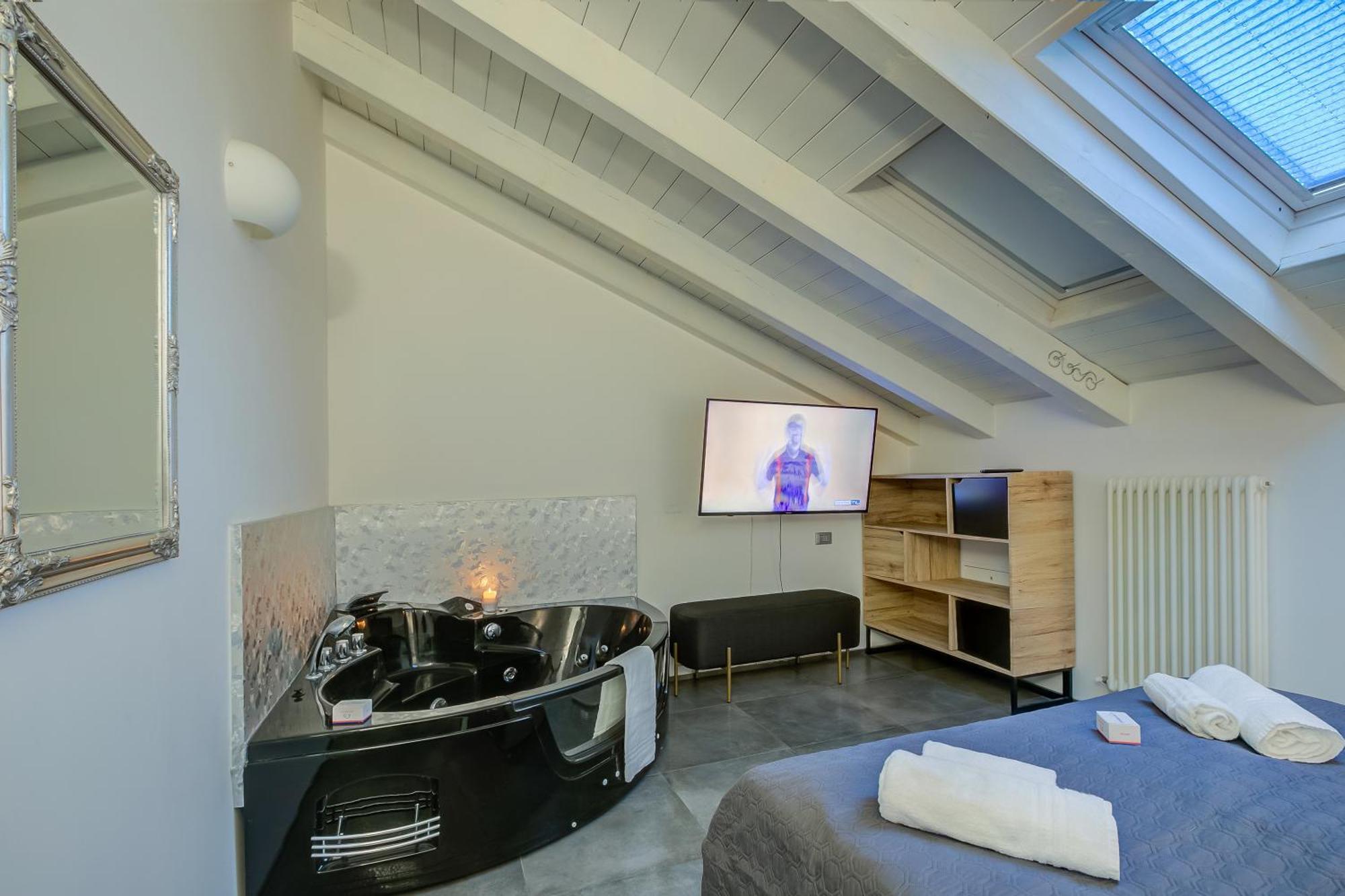 Appartamento Loft & Jacuzzi - Happy