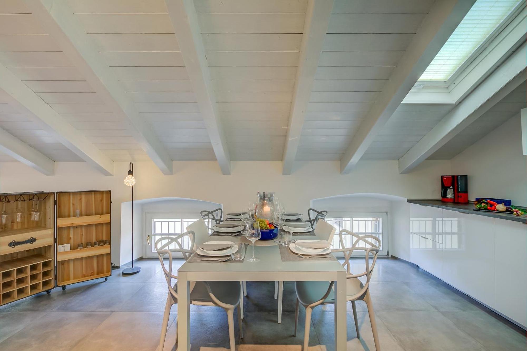 Loft & Jacuzzi - Happy Appartamento Riva del Garda